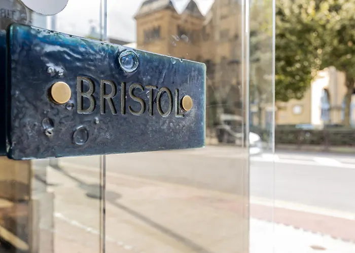 Bristol Centre Gare Μετς