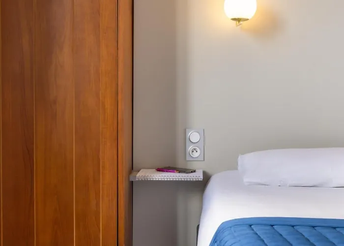 Отель Bristol Centre Gare