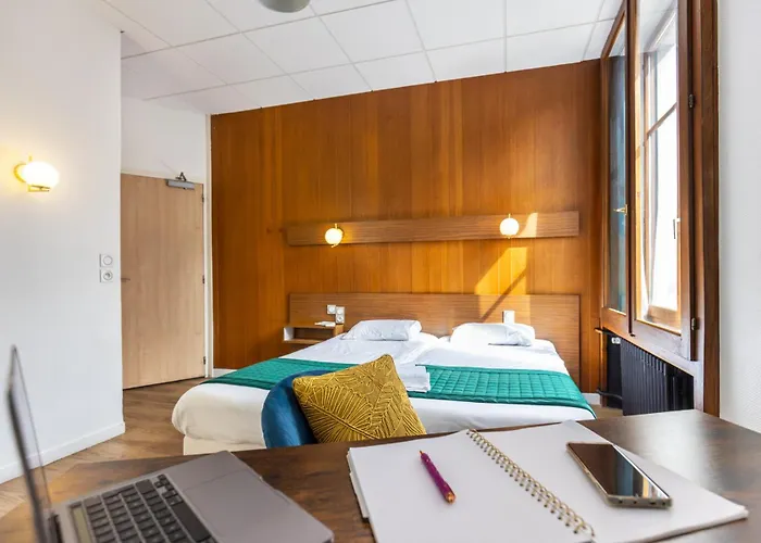 布里斯托尔梅斯中心火车站酒店 2*