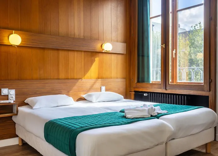 布里斯托尔梅斯中心火车站酒店 酒店 2*