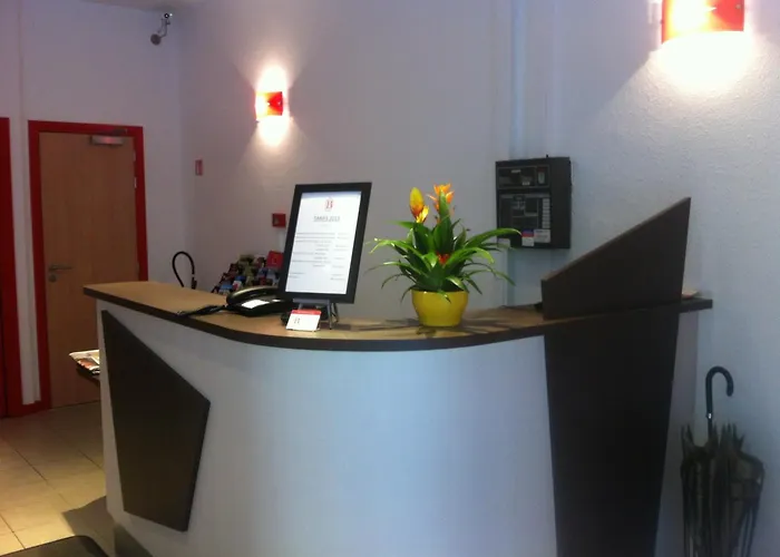 布里斯托尔梅斯中心火车站酒店 2* 梅斯